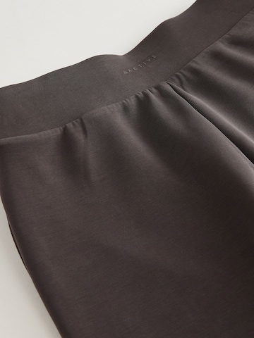 Barrel Pantaloni di Next in marrone