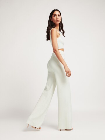 Lezu Regular Pants 'Lotta' in White: side