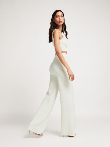 Lezu Regular Trousers 'Lotta' in White: side