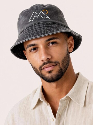 Neverless Hat 'Mountain Lineart' in Black