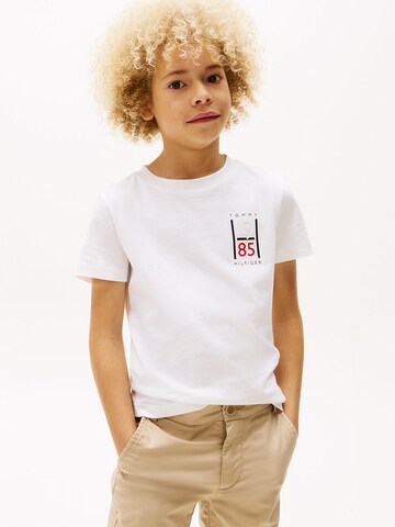 T-Shirt TOMMY HILFIGER en blanc : devant