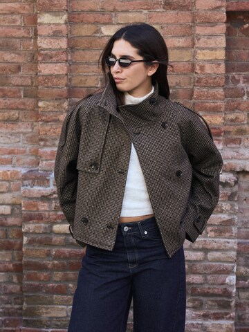 Bershka Between-season jacket in Brown: front