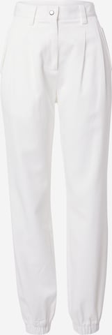 Guido Maria Kretschmer Women Tapered Pleat-front trousers 'Nicola ' in White: front