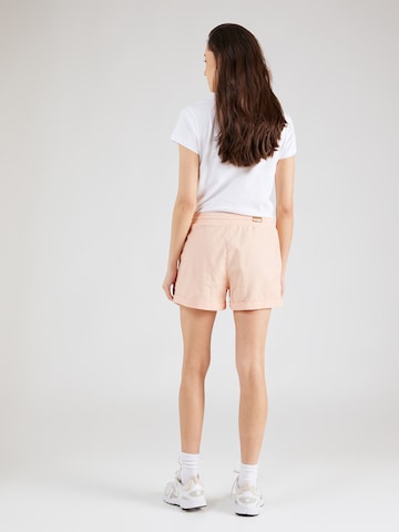 Iriedaily Regular Shorts in Pink