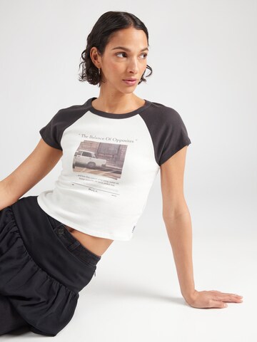 RVCA - Camiseta 'WELCOME' en blanco: frente