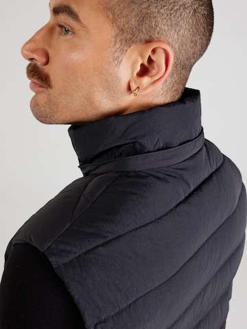 GUESS Vest in Black