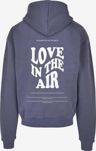 Merchcode Sweatshirt 'Love In The Air' in Blau