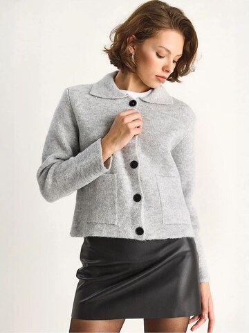 Bianco Lucci Strickjacke in Grau