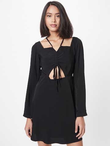 Rochie 'SADIR' de la Fashion Union pe negru: față