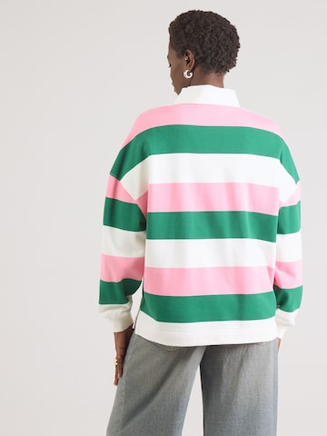 Sweat-shirt 'Joueur' Essentiel Antwerp en vert