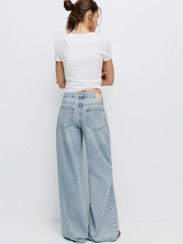 Largi Jeans de la Pull&Bear pe albastru