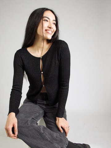 Morgan Strickjacke 'PULL' in Schwarz: Vorderseite