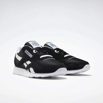 Baskets basses 'Classic' Reebok en noir