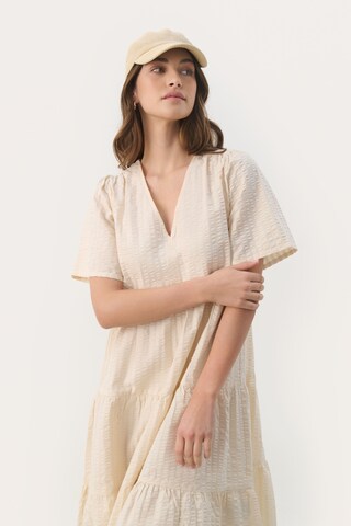 Robe 'Pam' Part Two en beige