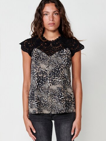 KOROSHI Blouse in Black: front