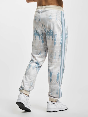 Urban Classics Tapered Broek in Blauw