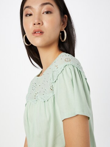 Camicia da donna 'BRODERIE YOKE' di NEW LOOK in verde