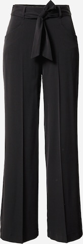Wide Leg Pantalon à plis COMMA en noir : devant