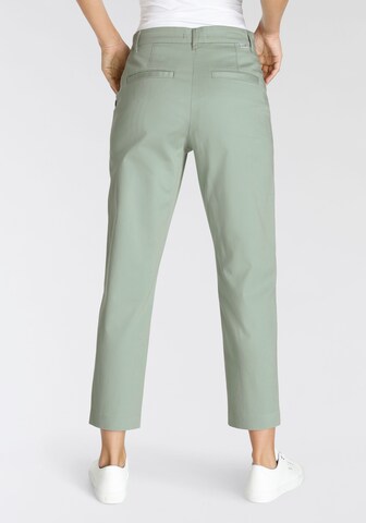 LEVI'S ® Regular Chino Pants 'Essential' in Green