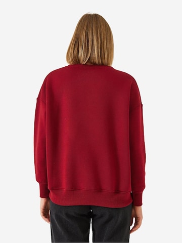 Felpa di Bianco Lucci in rosso