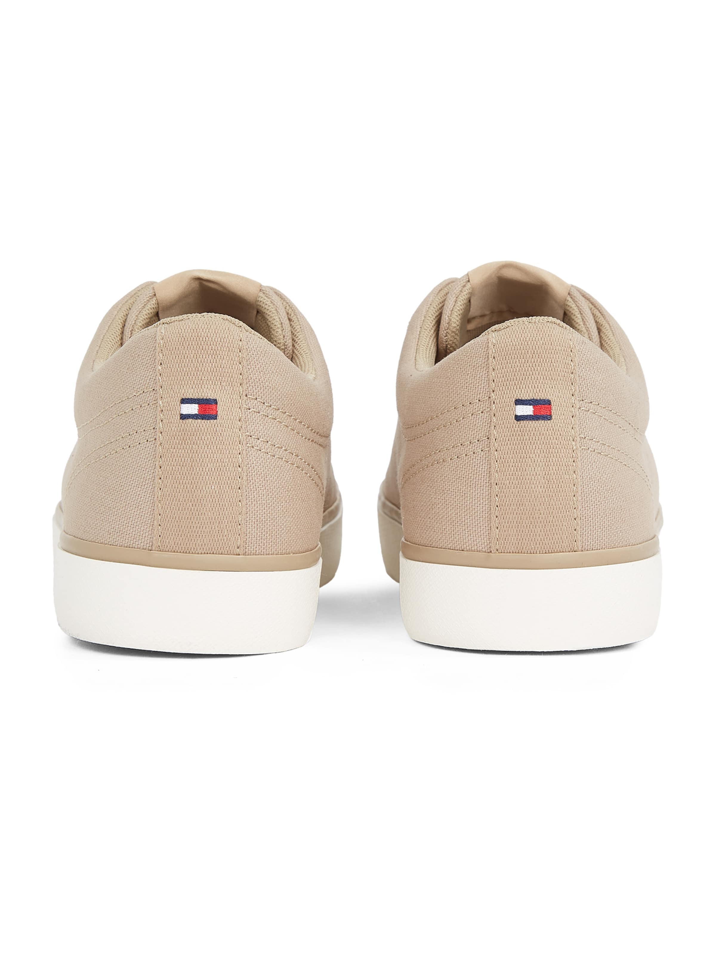 Baskets basses TOMMY HILFIGER en beige