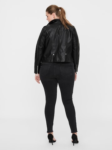 Vero Moda Curve Übergangsjacke 'Kerry' in Schwarz