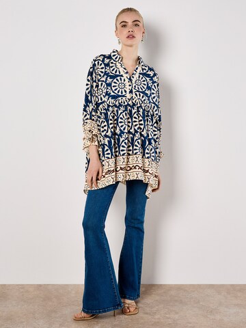 Apricot Blouse ' ' in Blue