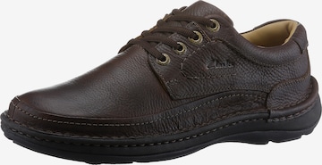 CLARKS Veterschoen 'Nature' in Bruin: voorkant