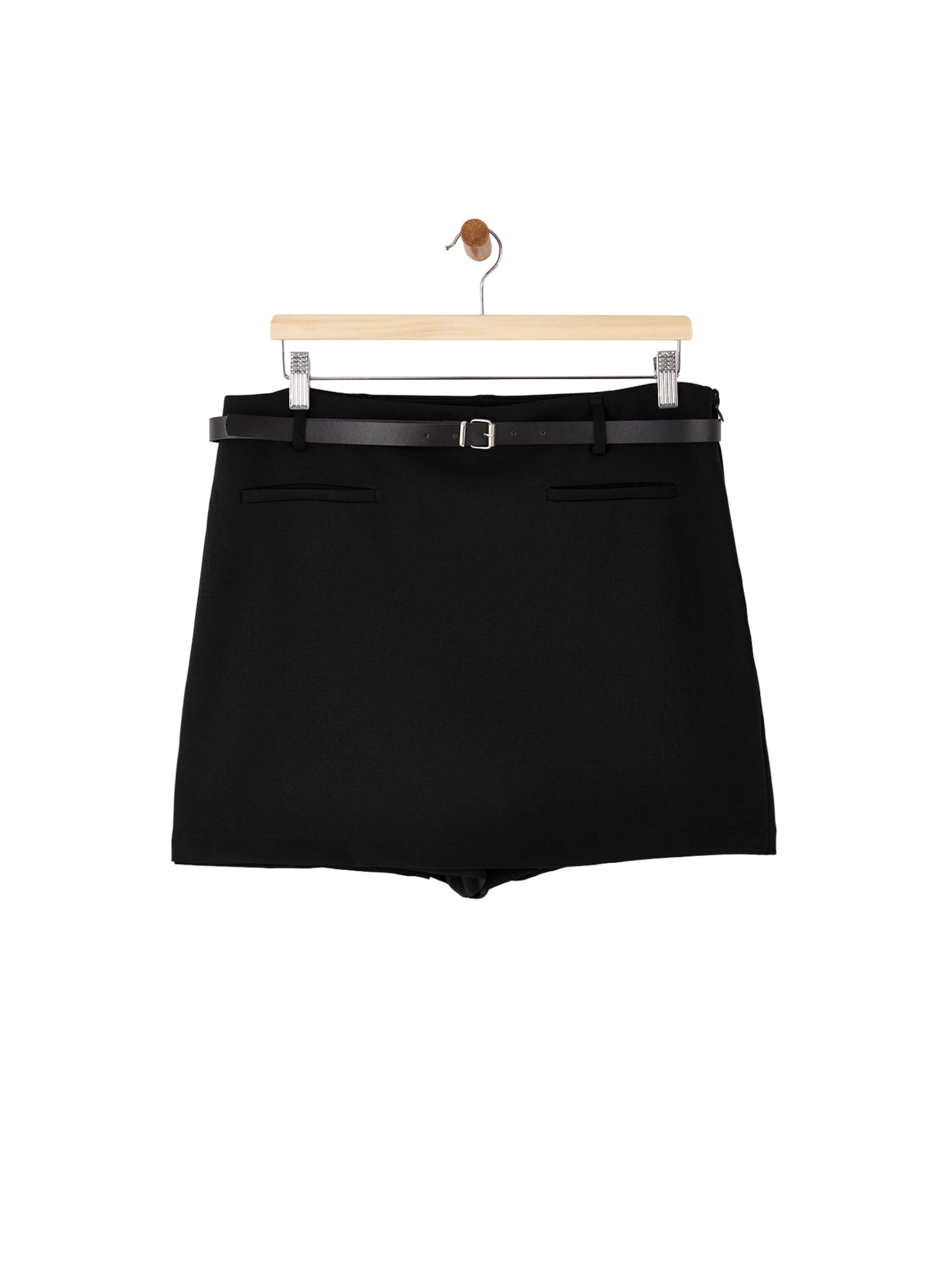 Trendyol Curve - Falda en negro: frente