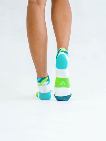 INCYLENCE Athletic Socks 'LOOPS SHORT' in Green