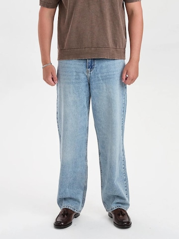 Dxnmxrk - Loosefit Vaquero 'DXHector Relaxed Fit Jeans Blue' en azul: frente
