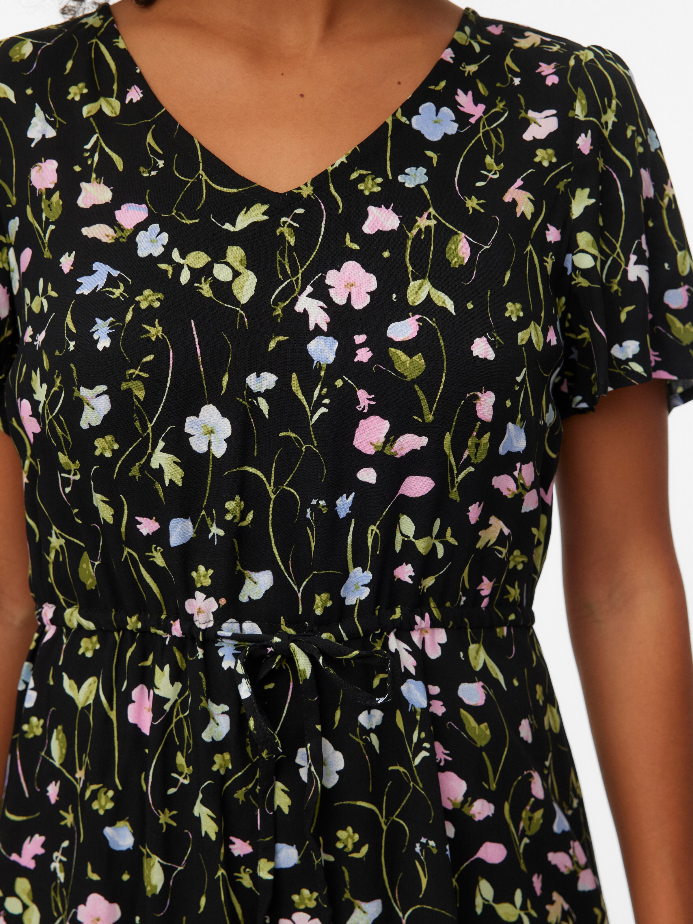 VERO MODA Kleid in Schwarz