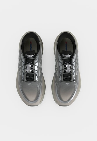 Chaussure de course 'Ellipse v1' new balance en gris