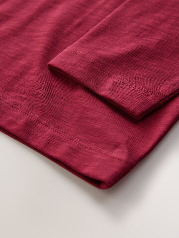 Next Shirt in Rood