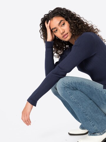 Warehouse Pullover i blå