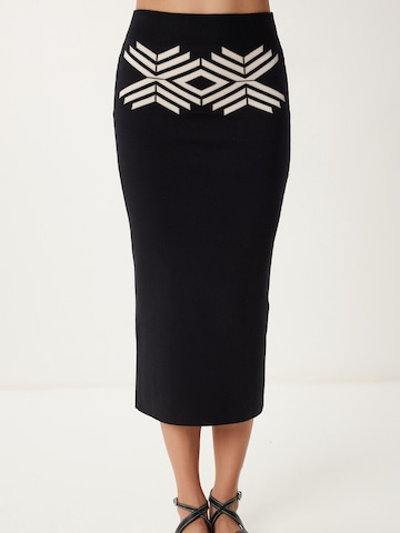 Costume Happiness İstanbul en noir