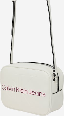 Calvin Klein Jeans Taška přes rameno – bílá: přední strana