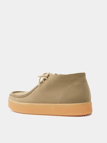 Pull&Bear Chukka Boots in Braun