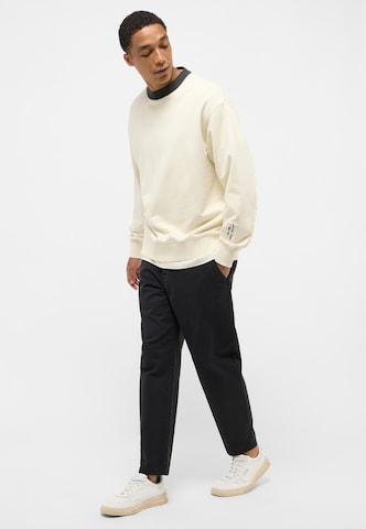 MUSTANG Sweatshirt in Weiß