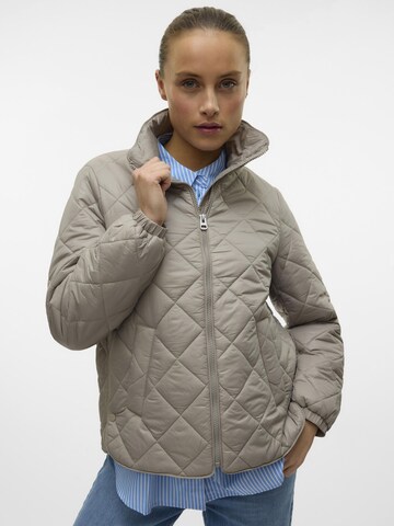 VERO MODA Övergångsjacka 'VMSkylar' i grå