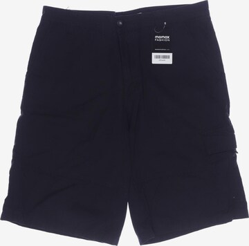 s.Oliver Shorts in 32 in Black: front