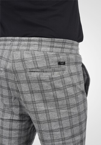 BLEND - regular Pantalón chino en gris