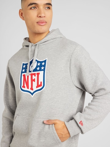 NEW ERA - Sweatshirt em cinzento