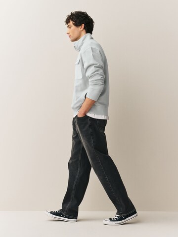 pilka Next Megztinis be užsegimo