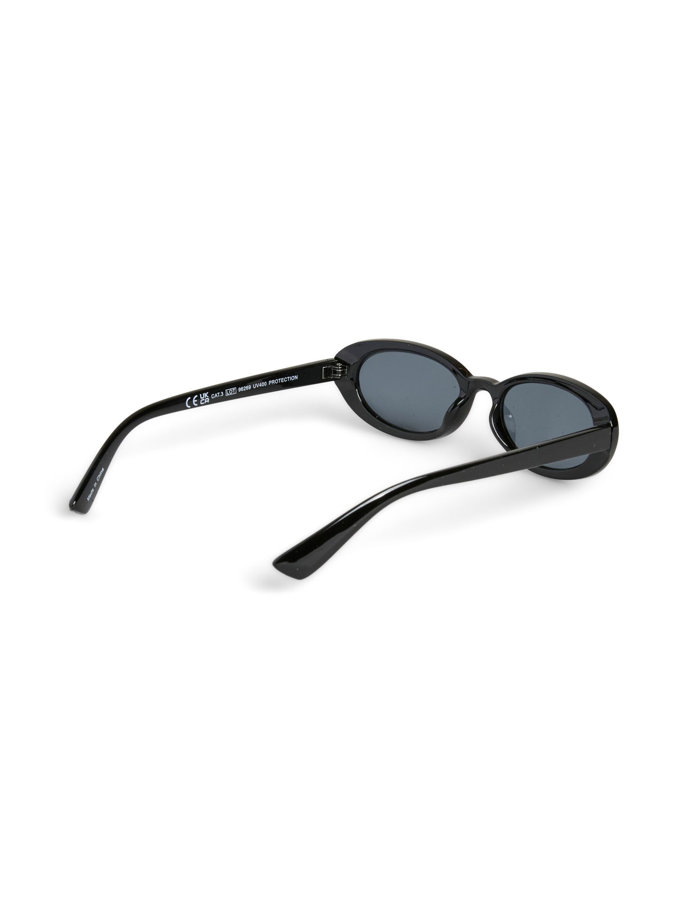 Lunettes de soleil 'PCKarla' PIECES en noir