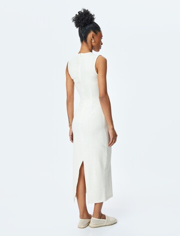 Koton Kleid in Beige