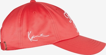 Casquette Karl Kani en rouge