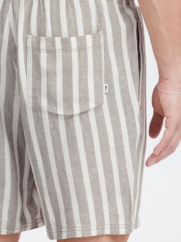!Solid Regular Trousers ' Fried ' in Green