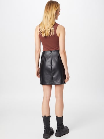 NEW LOOK Skirt in Black