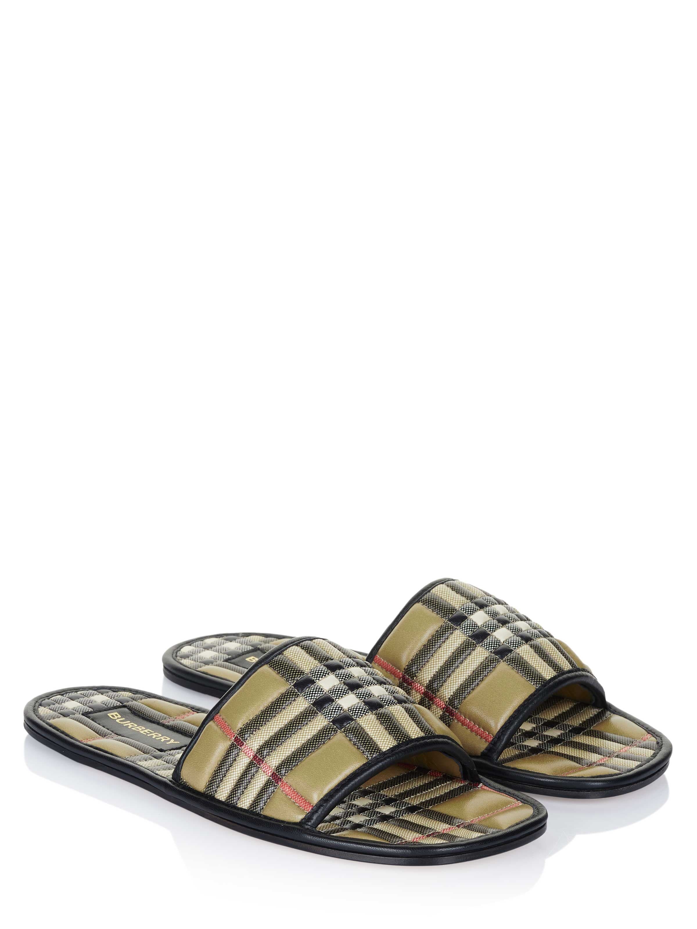 Sandalo di BURBERRY in beige